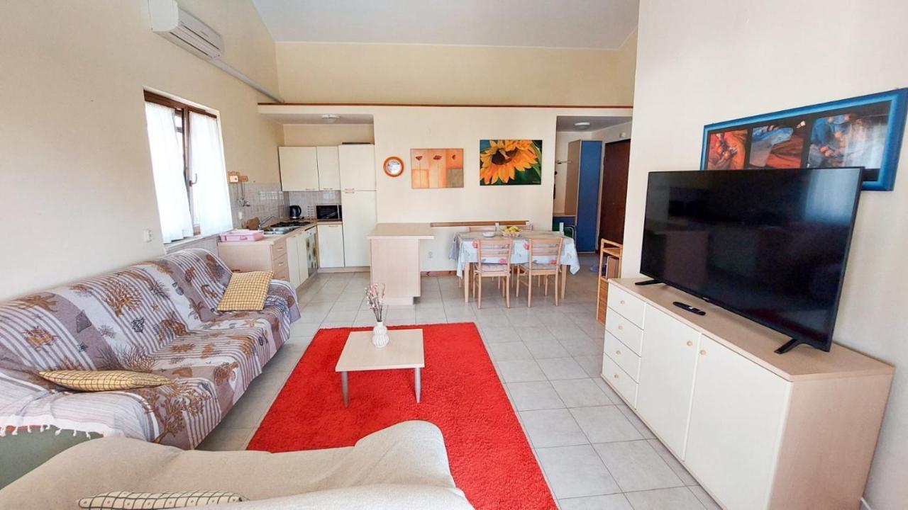 רוביני Apartman Lucija מראה חיצוני תמונה